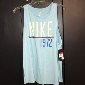 Nike tank